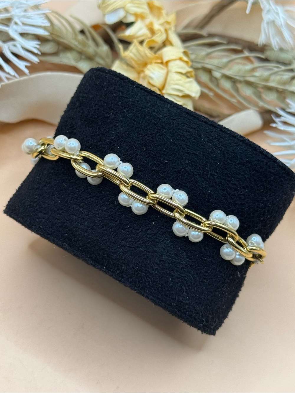 Vintage Richelieu Gold Tone Faux Pearl Cluster Link Bracelet